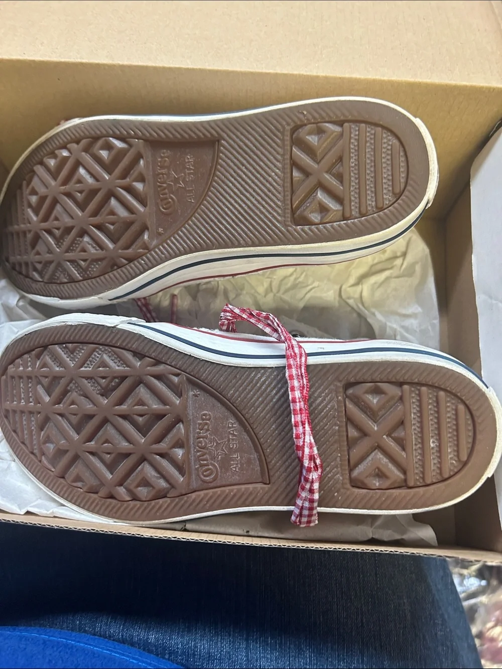 Converse White Kids High-Top Sneakers with Red Gingham Laces NEDOS